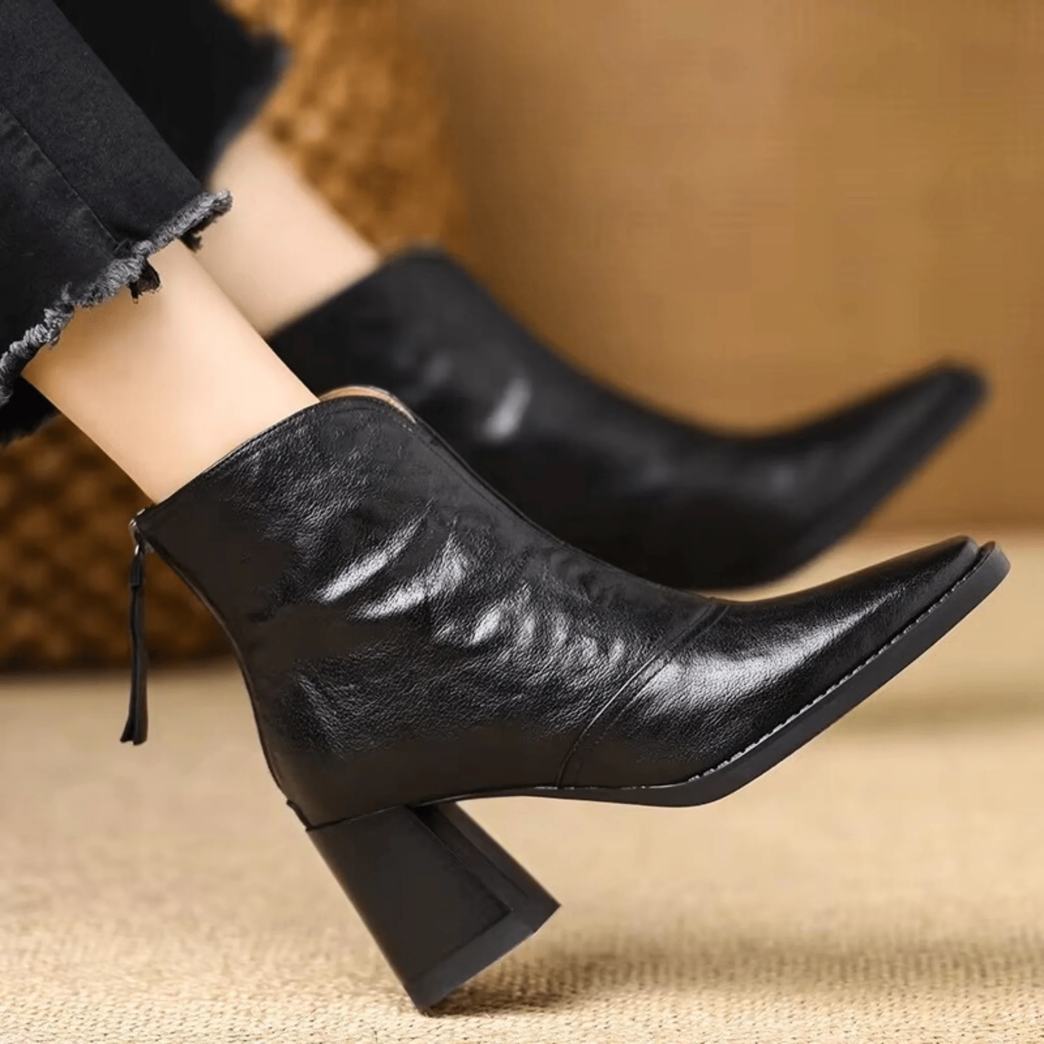 NOE - Botines de lujo de tacón medio